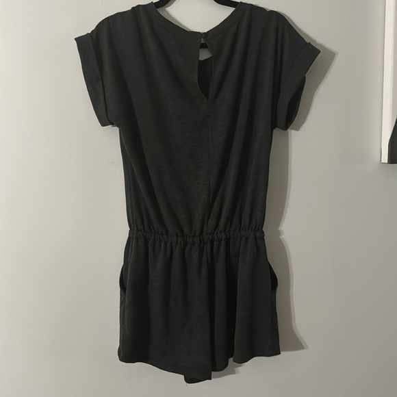 Romper - Picture 4 of 4